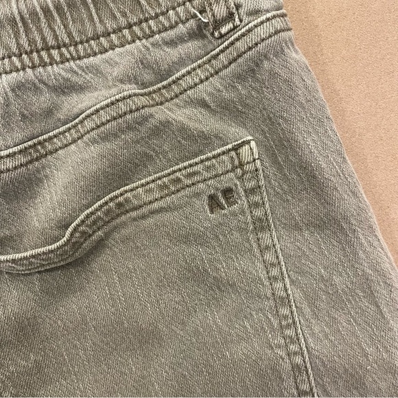 American Eagle Women’s Elastic Waist Drawstring Denim Shorts Army Green Size 4 - Picture 6 of 11